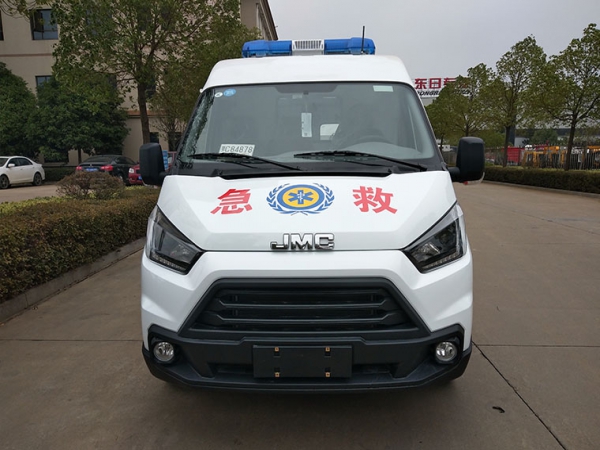 江鈴特順長(zhǎng)軸救護(hù)車